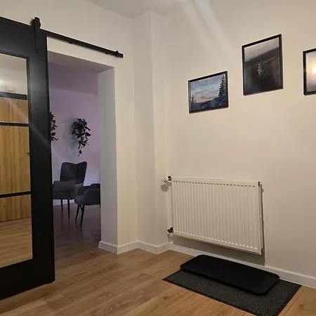 Eastside Apartments-apartament Rodzinny Przy Deptaku Zdrojowa 12 *