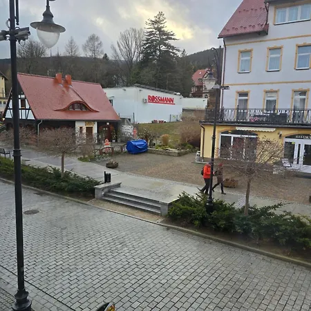 Eastside Apartments-apartament Rodzinny Przy Deptaku Zdrojowa 12