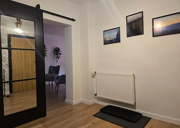 Eastside Apartments-apartament Rodzinny Przy Deptaku Zdrojowa 12 *