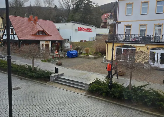 Eastside Apartments-apartament Rodzinny Przy Deptaku Zdrojowa 12