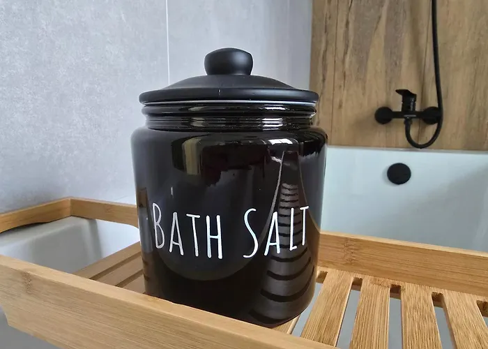 Eastside Apartments-apartament Rodzinny Przy Deptaku Zdrojowa 12 *