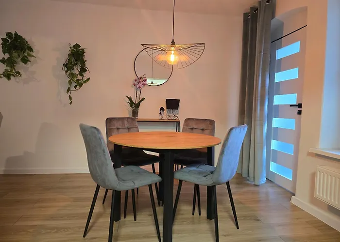 Eastside Apartments-apartament Rodzinny Przy Deptaku Zdrojowa 12 Apartment *