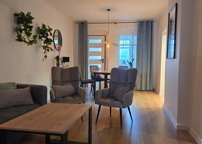 Eastside Apartments-apartament Rodzinny Przy Deptaku Zdrojowa 12 * Swieradow-Zdroj