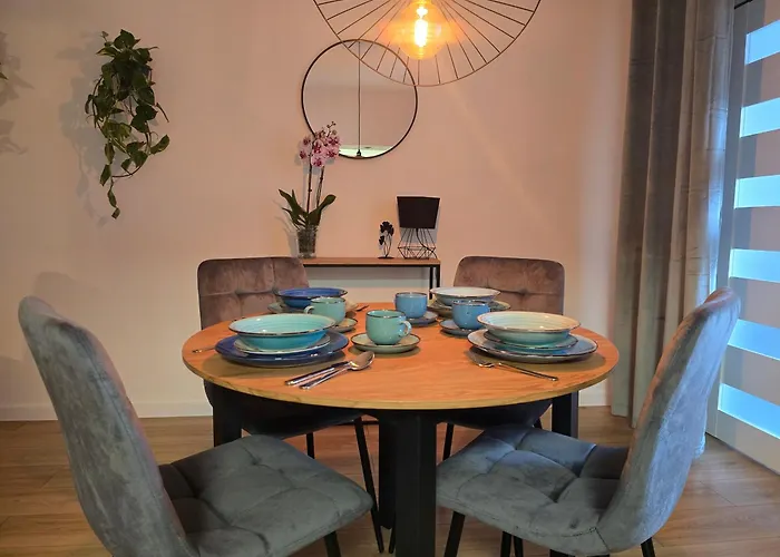 Eastside Apartments-apartament Rodzinny Przy Deptaku Zdrojowa 12