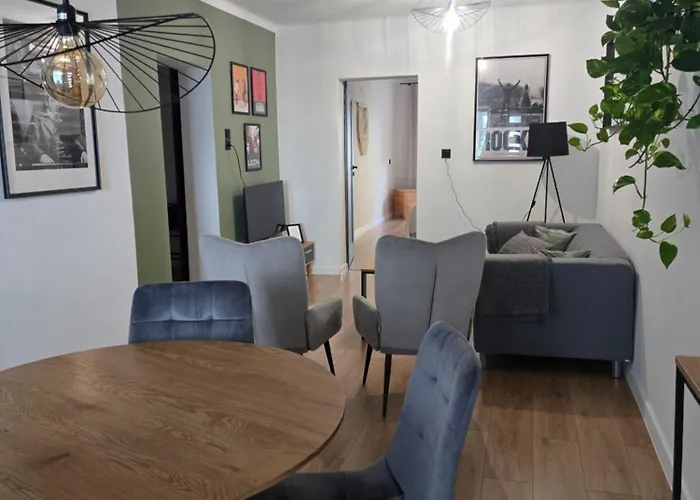 Eastside Apartments-apartament Rodzinny Przy Deptaku Zdrojowa 12