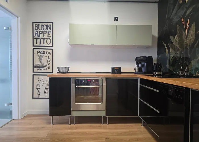 Eastside Apartments-apartament Rodzinny Przy Deptaku Zdrojowa 12 * Świeradów-Zdrój